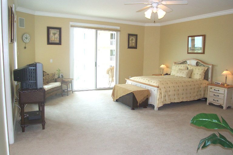 Master Bedroom in Vinoy Place condo, marketed by Sharon Simms - Real Estate Agent, Saint Petersburg, FL